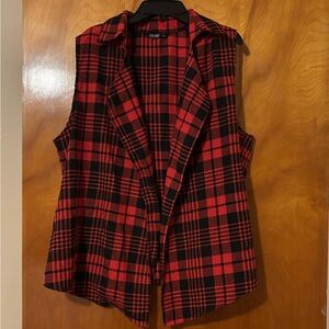 Trendy black and red checkered vest